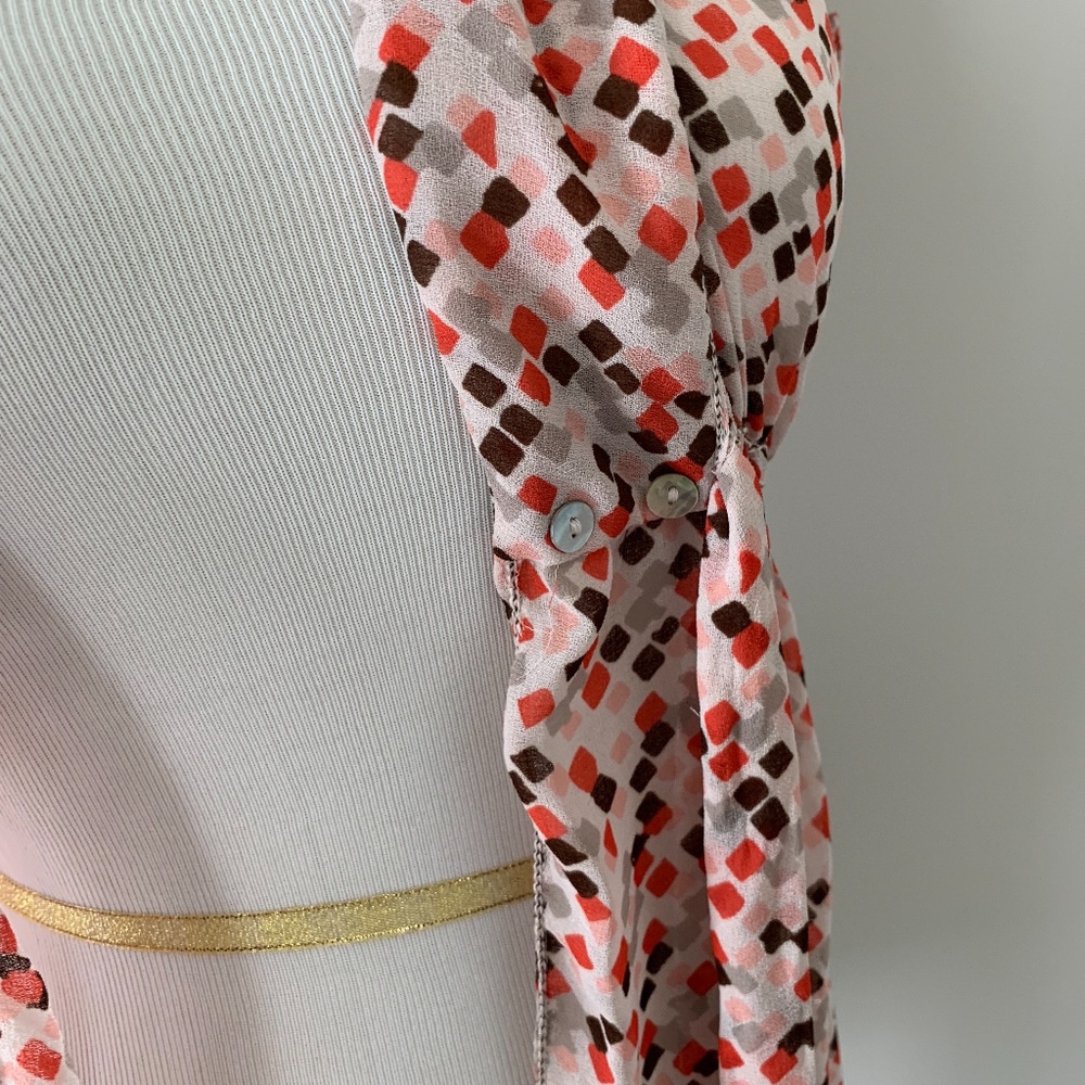 Abstract pattern pink blouse - Picture 7 of 7